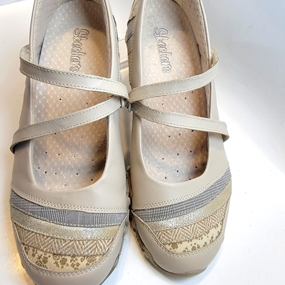 Skechers Patchwork Flats Sneakers Mary Jane Floral Women's 7.5 - Picture 4 of 7